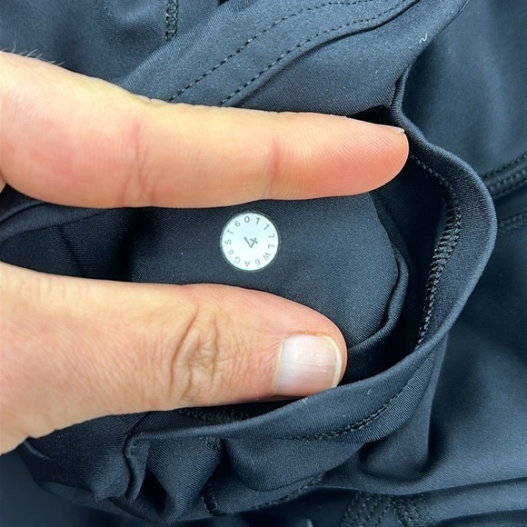Lululemon Fast & Free Crop (19") Black - Picture 7 of 7